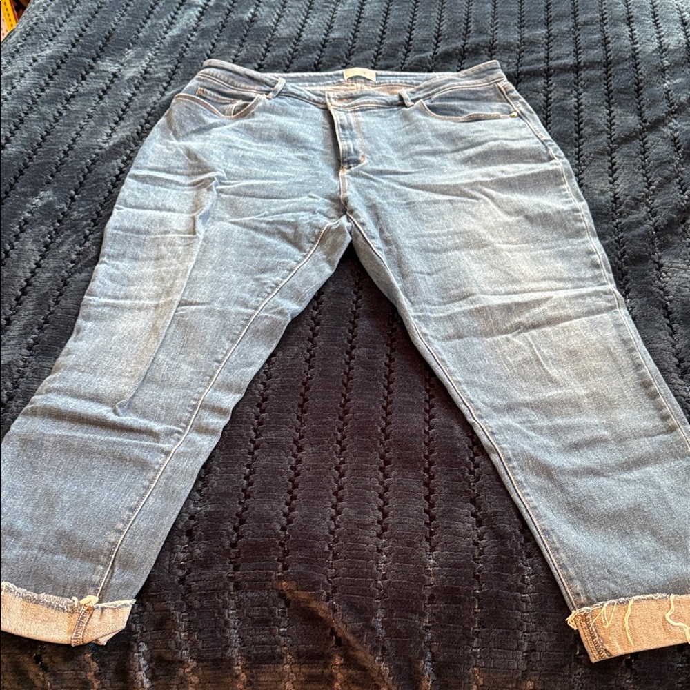 Loft curvy skinny crop jeans🌲